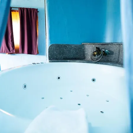 Alma De Romero מלון קראנסה